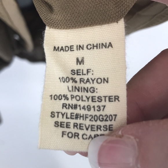 Fashion on Earth Button Down Romper NWT Size M - Picture 8 of 11